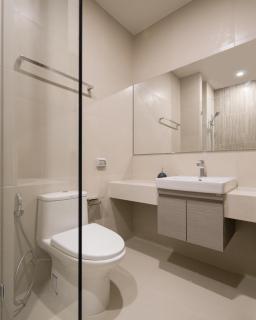 Hampton Sriracha - 1