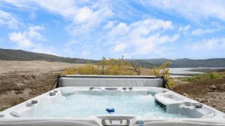 Mountain Lover by AvantStay Luxe Escape w Views Hot Tub Gym Movie Theater - 8