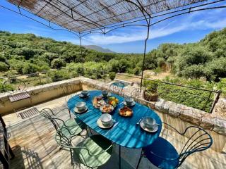 Beautiful Family Home With Pool Near Pigna - 7