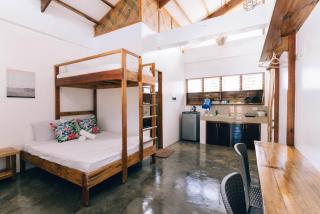 Studio Unit, 2 min to Beach, Life's a Beach Malinao - 4