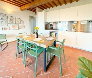 Tuscan Apartment With Panoramic Views In Iano - 3