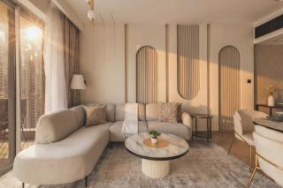 Fountain & Opera Views 1 Bedroom Apartment with Balcony - 3