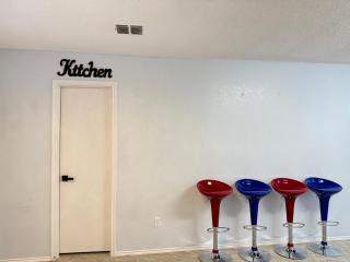 Cozy Family Vacation Home - 6