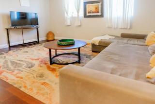 Vibrant CWE Escape Prime Location ABODEbucks - 5