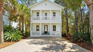 Near Inlet Beach AccessLake Powell Pool Patio Lounge GDay 30A by AvantStay - 0