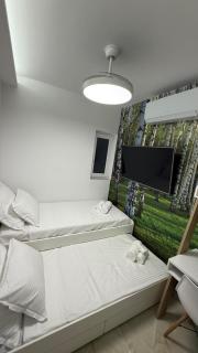 White Lotus 10 of 10 - 8