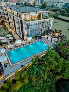 Green Nature Resort & Suites - 8