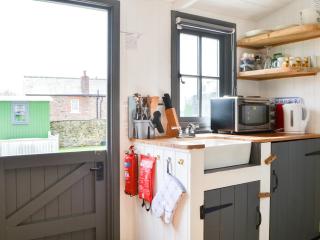 Hannah's Shepherds Hut - Uk43564 - 3