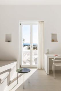 Golden Coast Villas, Private WadingPool Gem in Paros - 8