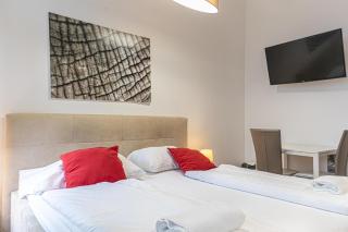 Comfortable 1BR Apt In Perfect Location - 1