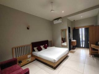 Palette Hotel and Resort Pandharpur Bus Terminal - 0