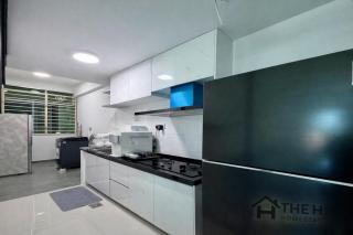 Sri Indah Kondominium by The H Homestay - 1