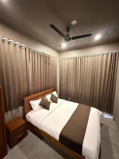 Valensa Lake View - 5