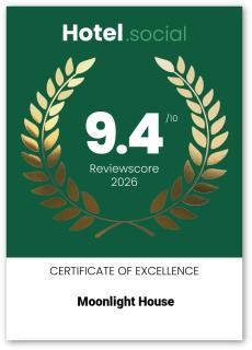 Moonlight House - sleeps 7, driveway, garden - 9