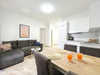 Sea Charm Retreat C16 - 1