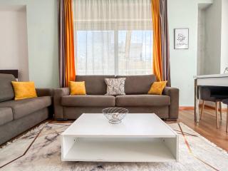 Golden Horizon Haven H08 - 7