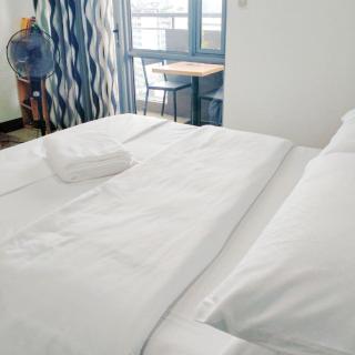 Manhattan Heights Tower-D Staycation in Metro Manila - 1