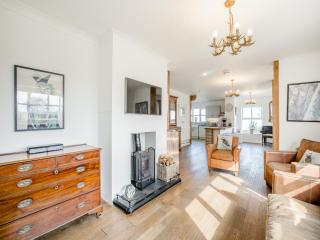 Ty Newydd - 1