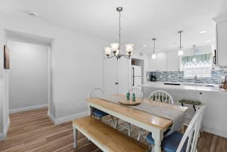 Colony Beach Club 147 - 1