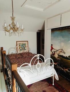 1 Bedroom Cottage with extra small double bed on landing, no hot tub - 1