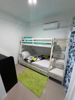 RandBulz Staycation Place - 3