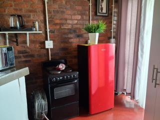 Thami's Lodge Unit 102 with Free WiFi - 4