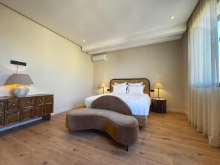 4-Suite Villa, Private Pool at Jade Garden - 2