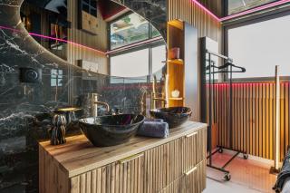 Luxury of Love - Suite d'exception - Vue mer - Balnéo XXL - Village Naturiste - 1