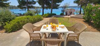 Beach front with Swimming pool, Illyria Resort Apt 101 - 0