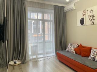 Удобно для туристов, UYA - 5