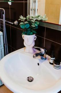 Cozy Seaside One-Bedroom Penthouse - 4