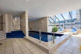 Lovely OceanViews 1B1B in the Heart of Surfers - 2
