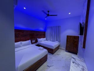 Hotel Midnight Lodging & Boarding - 3