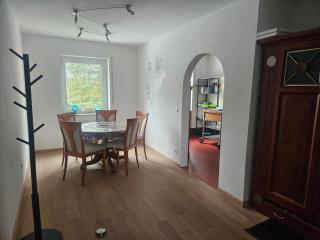 Residence Moai - Riverside - Monteur Apartment - kostenloser Parkplatz, WLAN, Waschtrockner, Smart TV - Erlangen - 4