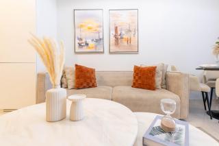 Keyrock Stylish Apartment in Dubai with Pool and Gym - 4