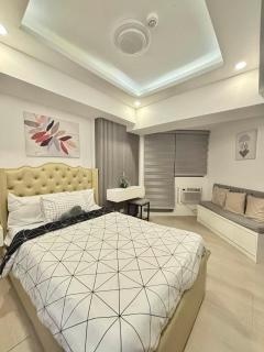 Rienzis Hiraya at Azure North - 11th floor studio with PS4,Washer,Mountain&Beach View - 1