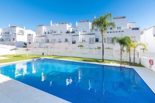 Valle Romano Terrace with Golf and Mediterranean View - 4