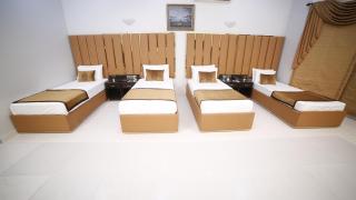 Four Squares Hotel - 1