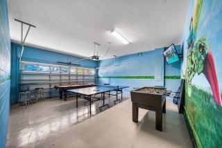 Stylish 5 Bdrm Retreat with Great Themed Rooms at Encore - 3