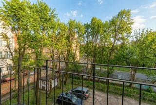 Compact Apartment with Balcony Nearby the Old Town by Noclegi Renters - 6