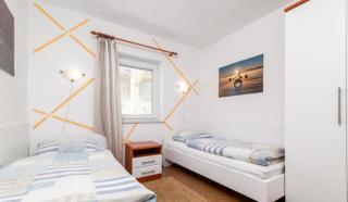 Family Apartments Stinjan with Garden - 5