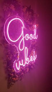 Art déco 2-bedroom apartment 24h elect-water-wifi - 1