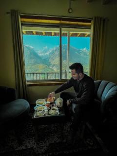 Hunza Lounge - 9