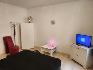 MD, 2 Doppelzimer Deluxe FeWo Best in Preis- Leistung , EG, 1 Einelbett, 1 Qeensize Doppelbett 1 Romantikzimmer 79 qm - 3