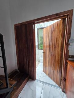 SeStudio Lodge in Nuevo Arenal with Jungle Views - 3