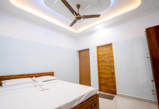 RGK Thirumuruga rooms - 4