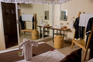 Natural Bamboo Lodge on River Nile Banks in Murchison Falls - 6