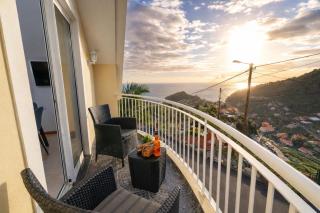 Vanda Loft com 2 Quartos Vista Mar e montanha no centro da Ilha - 0