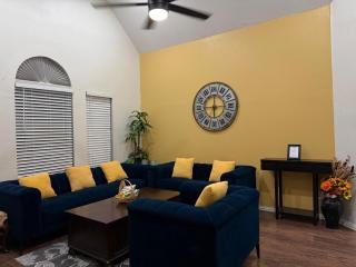 Historic Downtown McKinney 3BR - 8