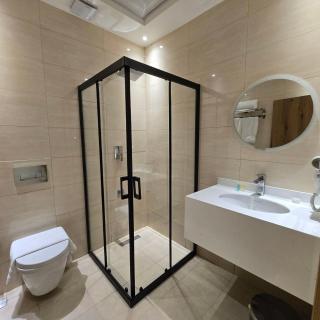 BAZ Hotel Airport Road - 4